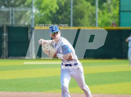 Thumbnail 2 in Regis Jesuit vs Broomfield (CHSAA 5A 3rd Round Consolation) photogallery.