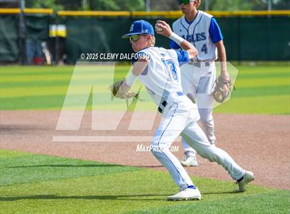 Thumbnail 3 in Regis Jesuit vs Broomfield (CHSAA 5A 3rd Round Consolation) photogallery.