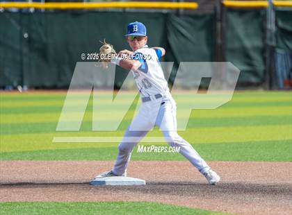 Thumbnail 3 in Regis Jesuit vs Broomfield (CHSAA 5A 3rd Round Consolation) photogallery.