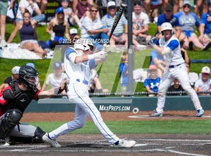 Thumbnail 3 in Regis Jesuit vs Broomfield (CHSAA 5A 3rd Round Consolation) photogallery.