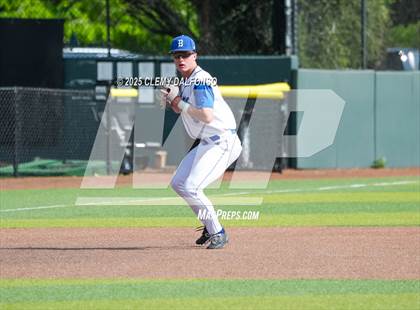 Thumbnail 2 in Regis Jesuit vs Broomfield (CHSAA 5A 3rd Round Consolation) photogallery.