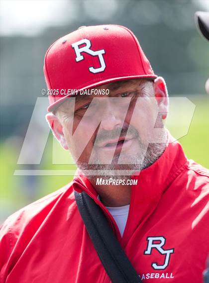 Thumbnail 3 in Regis Jesuit vs Broomfield (CHSAA 5A 3rd Round Consolation) photogallery.