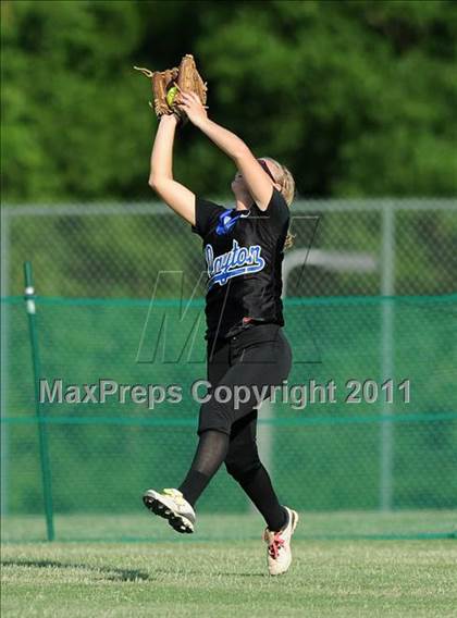Thumbnail 2 in Clayton vs. Holly Springs (NCHSAA 4A East Regional Final) photogallery.