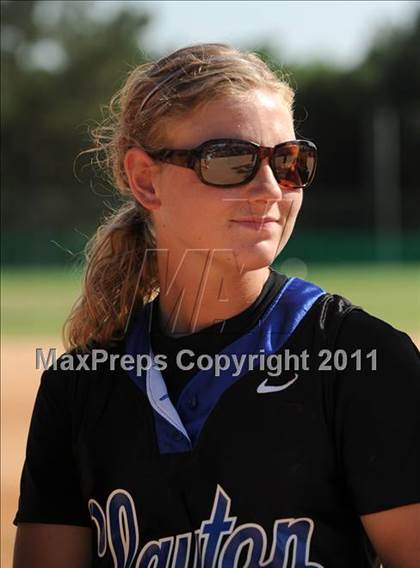Thumbnail 1 in Clayton vs. Holly Springs (NCHSAA 4A East Regional Final) photogallery.