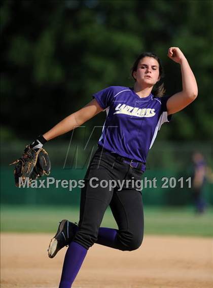 Thumbnail 2 in Clayton vs. Holly Springs (NCHSAA 4A East Regional Final) photogallery.
