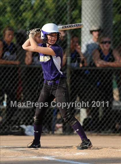 Thumbnail 3 in Clayton vs. Holly Springs (NCHSAA 4A East Regional Final) photogallery.