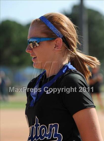 Thumbnail 1 in Clayton vs. Holly Springs (NCHSAA 4A East Regional Final) photogallery.