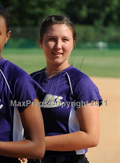 Thumbnail 2 in Clayton vs. Holly Springs (NCHSAA 4A East Regional Final) photogallery.