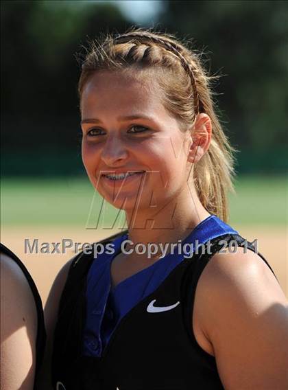 Thumbnail 3 in Clayton vs. Holly Springs (NCHSAA 4A East Regional Final) photogallery.