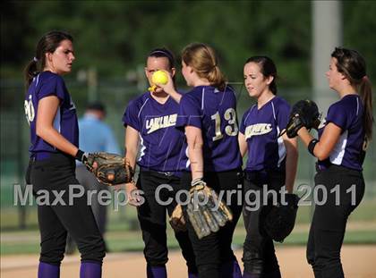 Thumbnail 3 in Clayton vs. Holly Springs (NCHSAA 4A East Regional Final) photogallery.