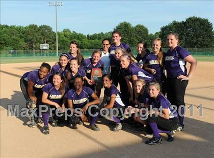 Thumbnail 3 in Clayton vs. Holly Springs (NCHSAA 4A East Regional Final) photogallery.