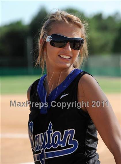 Thumbnail 1 in Clayton vs. Holly Springs (NCHSAA 4A East Regional Final) photogallery.