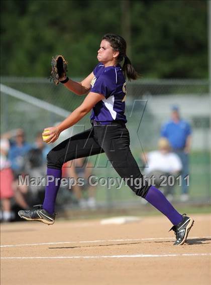 Thumbnail 2 in Clayton vs. Holly Springs (NCHSAA 4A East Regional Final) photogallery.