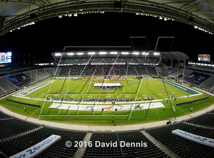 Thumbnail 3 in 2016 Semper Fidelis All-American Bowl photogallery.