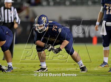 Thumbnail 3 in 2016 Semper Fidelis All-American Bowl photogallery.