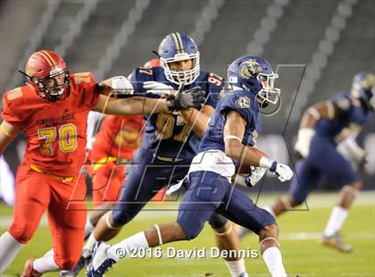 Thumbnail 1 in 2016 Semper Fidelis All-American Bowl photogallery.