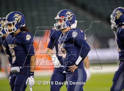 Thumbnail 2 in 2016 Semper Fidelis All-American Bowl photogallery.