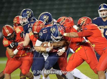 Thumbnail 1 in 2016 Semper Fidelis All-American Bowl photogallery.