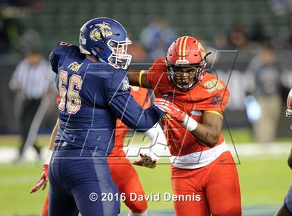 Thumbnail 3 in 2016 Semper Fidelis All-American Bowl photogallery.