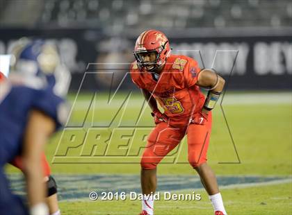 Thumbnail 2 in 2016 Semper Fidelis All-American Bowl photogallery.