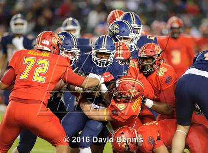 Thumbnail 2 in 2016 Semper Fidelis All-American Bowl photogallery.