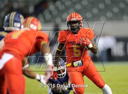 Thumbnail 2 in 2016 Semper Fidelis All-American Bowl photogallery.