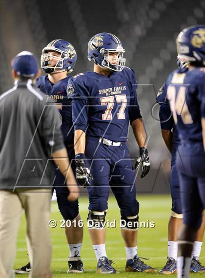 Thumbnail 3 in 2016 Semper Fidelis All-American Bowl photogallery.