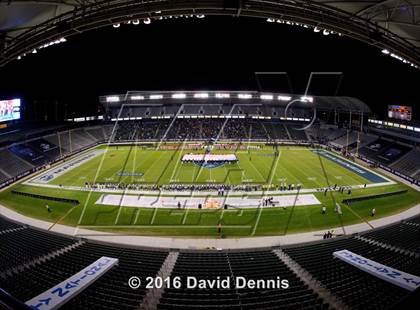 Thumbnail 1 in 2016 Semper Fidelis All-American Bowl photogallery.