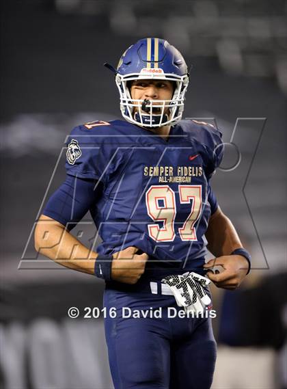 Thumbnail 3 in 2016 Semper Fidelis All-American Bowl photogallery.
