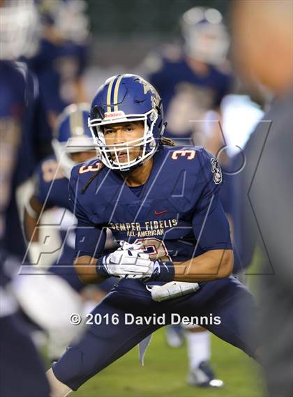 Thumbnail 1 in 2016 Semper Fidelis All-American Bowl photogallery.