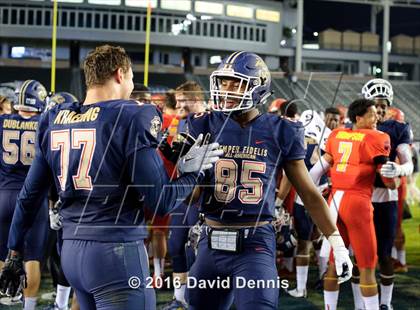 Thumbnail 1 in 2016 Semper Fidelis All-American Bowl photogallery.