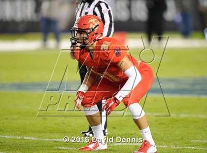 Thumbnail 1 in 2016 Semper Fidelis All-American Bowl photogallery.
