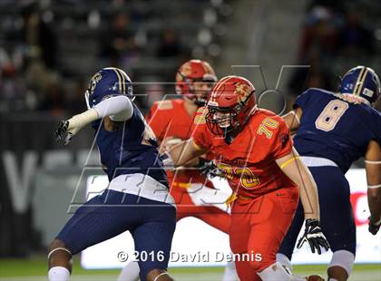 Thumbnail 3 in 2016 Semper Fidelis All-American Bowl photogallery.