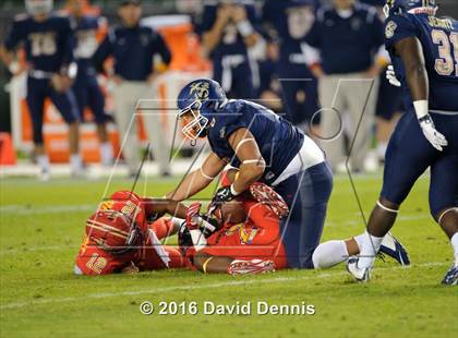 Thumbnail 3 in 2016 Semper Fidelis All-American Bowl photogallery.