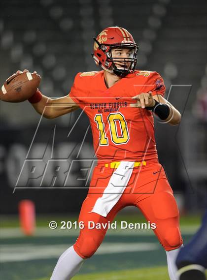 Thumbnail 1 in 2016 Semper Fidelis All-American Bowl photogallery.