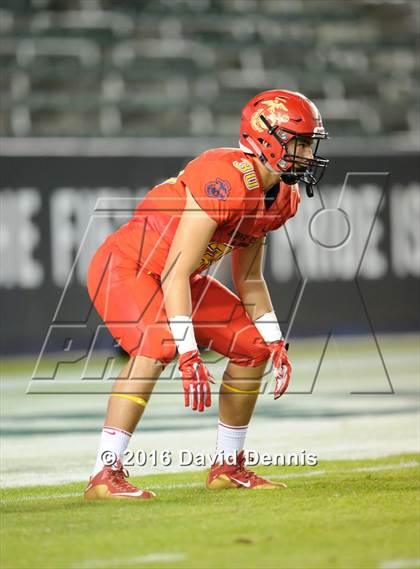 Thumbnail 3 in 2016 Semper Fidelis All-American Bowl photogallery.