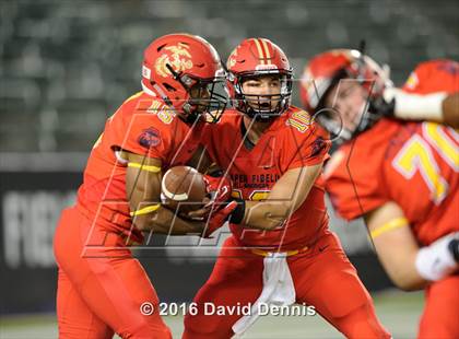 Thumbnail 2 in 2016 Semper Fidelis All-American Bowl photogallery.