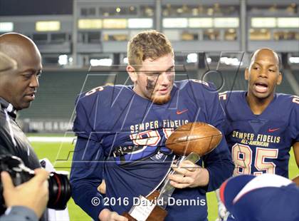 Thumbnail 3 in 2016 Semper Fidelis All-American Bowl photogallery.