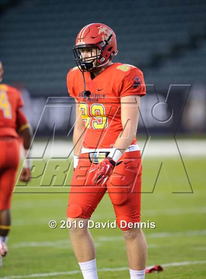 Thumbnail 1 in 2016 Semper Fidelis All-American Bowl photogallery.