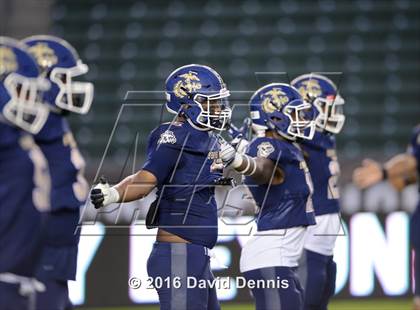 Thumbnail 3 in 2016 Semper Fidelis All-American Bowl photogallery.