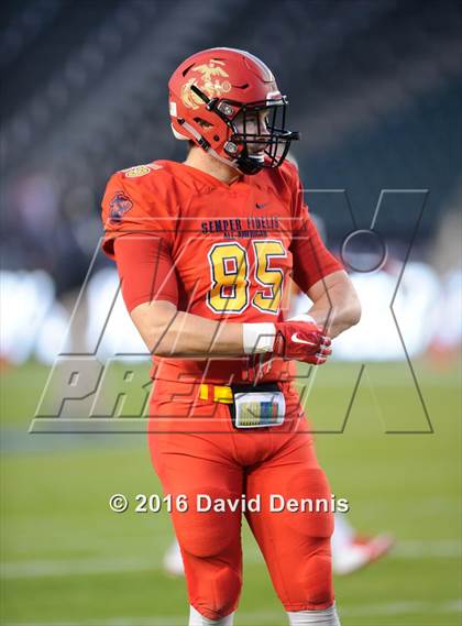 Thumbnail 3 in 2016 Semper Fidelis All-American Bowl photogallery.