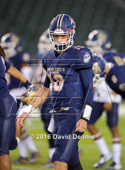 Thumbnail 3 in 2016 Semper Fidelis All-American Bowl photogallery.