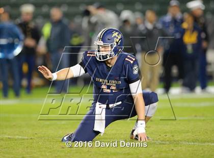 Thumbnail 2 in 2016 Semper Fidelis All-American Bowl photogallery.
