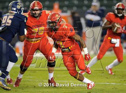 Thumbnail 2 in 2016 Semper Fidelis All-American Bowl photogallery.