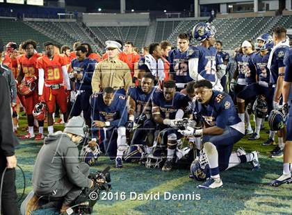 Thumbnail 3 in 2016 Semper Fidelis All-American Bowl photogallery.