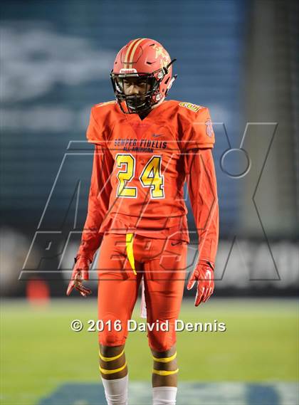 Thumbnail 2 in 2016 Semper Fidelis All-American Bowl photogallery.