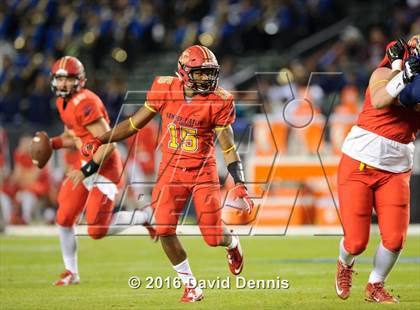 Thumbnail 3 in 2016 Semper Fidelis All-American Bowl photogallery.
