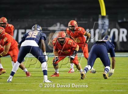 Thumbnail 2 in 2016 Semper Fidelis All-American Bowl photogallery.