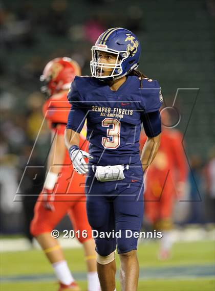 Thumbnail 2 in 2016 Semper Fidelis All-American Bowl photogallery.