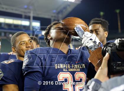 Thumbnail 3 in 2016 Semper Fidelis All-American Bowl photogallery.